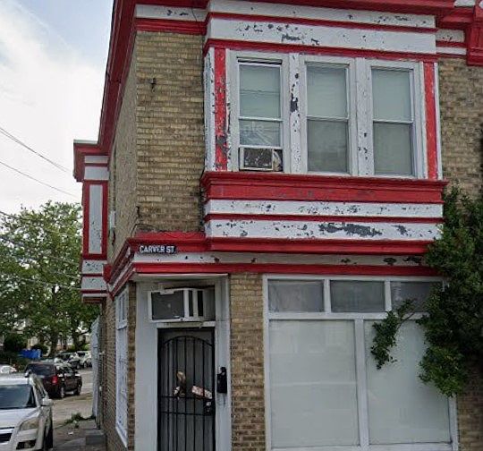 1st image of 994 Carver St Unit 1