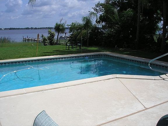 2nd image of 1092 Lake Sebring Dr