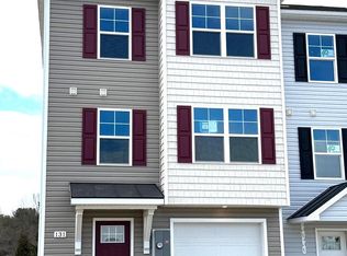 131 Olga Dr, Martinsburg, WV 25403