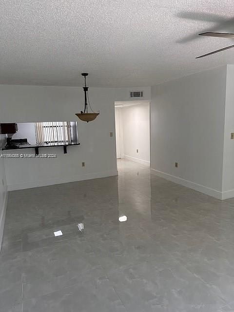 5835 W 20th Ave Apt 106, Hialeah, Fl 33012 