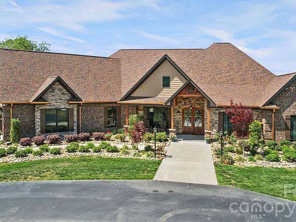 2nd image of 617 Caudle Rd