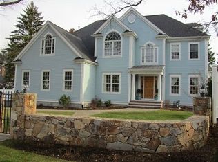 5 Harris Ave, Wellesley, MA 02481