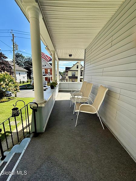 4th image of 15 Phillips Street