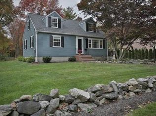 15 Dunster Rd, Bedford, MA 01730