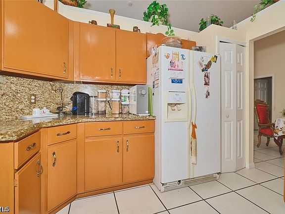 3rd image of 2817 SW 43rd St