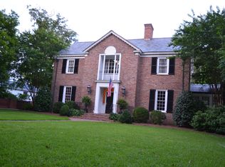 29 Heathwood Cir, Columbia, SC 29205