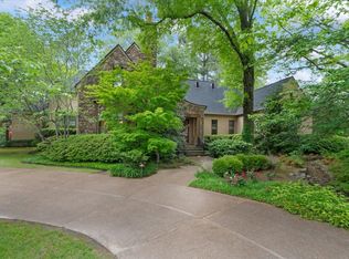 569 Lexington Cir, Memphis, TN 38120