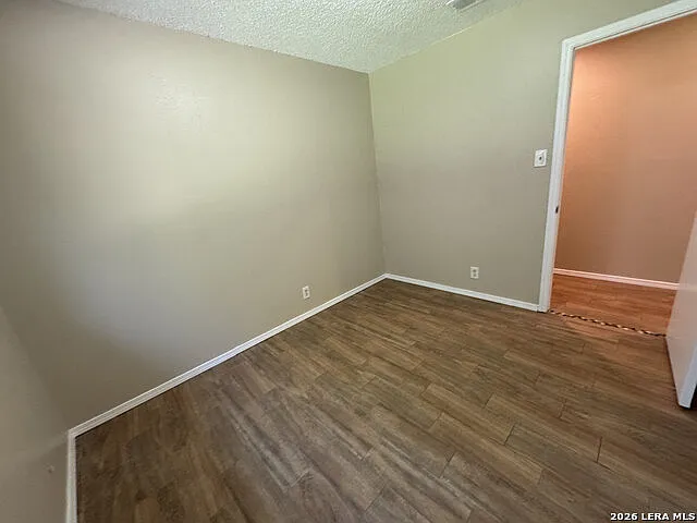 10138 Inridge — Photo 33