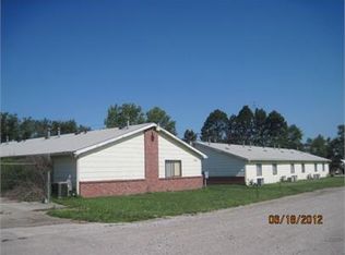 3209 N 41st St APT 17, Lincoln, NE 68504