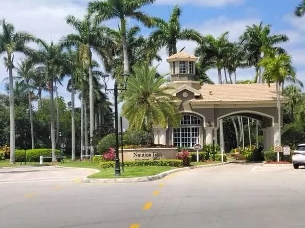 5014 Nautica Lake Cir, Greenacres, FL 33463