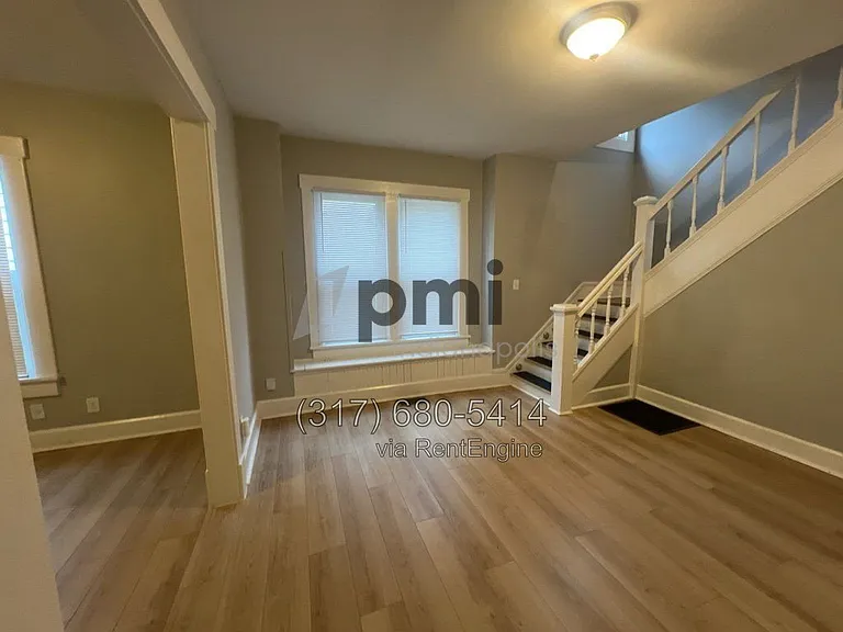 32 N Irvington Ave — Photo 23