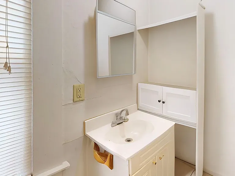 37 Franklin St #3 — Photo 7