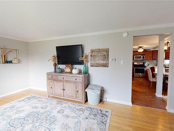 5th image of 11 Lille Ln