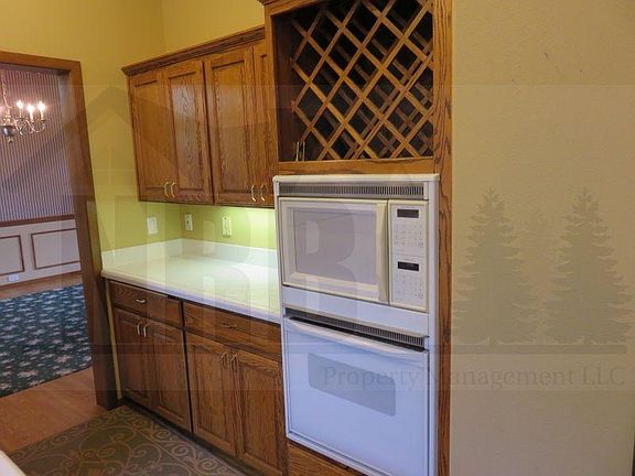 4th image of 16609 91st Ave E