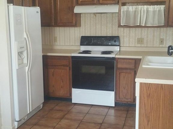 4th image of 542 Avenue C NE