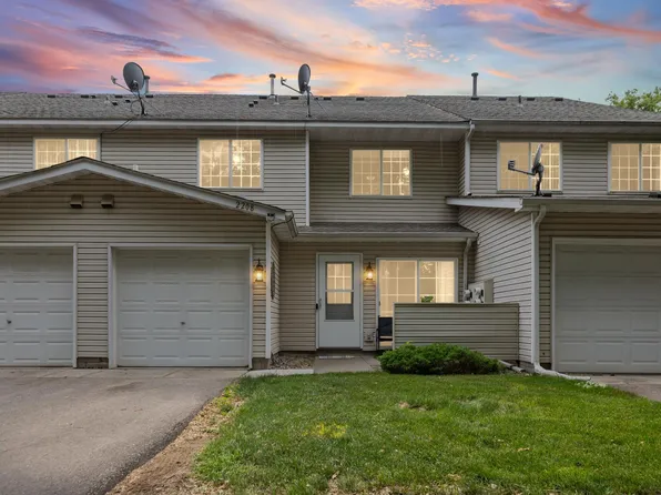 2208 Williams Dr, Burnsville, MN 55337