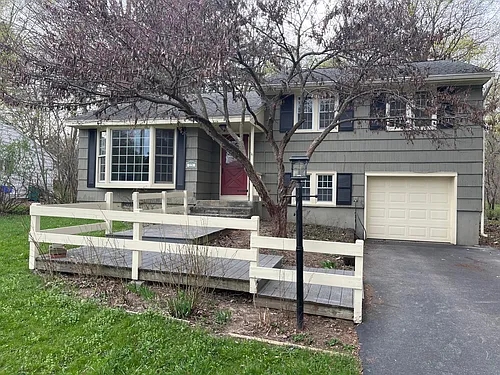 221 Palmer Dr Photo 1