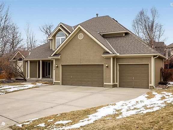 3rd image of 1578 Carriage Ct