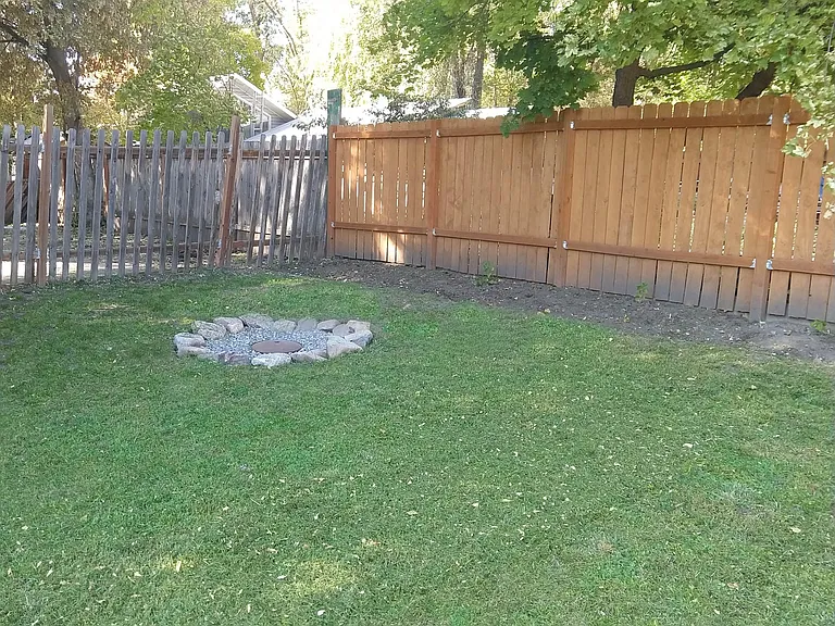 433 E Center St — Photo 31