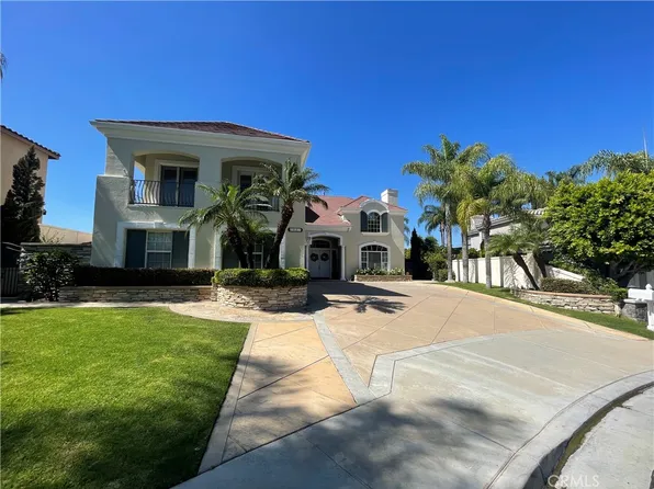 7801 E Bridgewood Dr, Anaheim, CA 92808