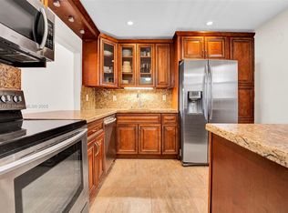 Fourth Gulfstream, Hallandale, FL 33009