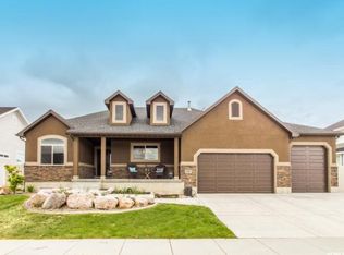 1901 W Hollybrook Way, Farmington, UT 84025
