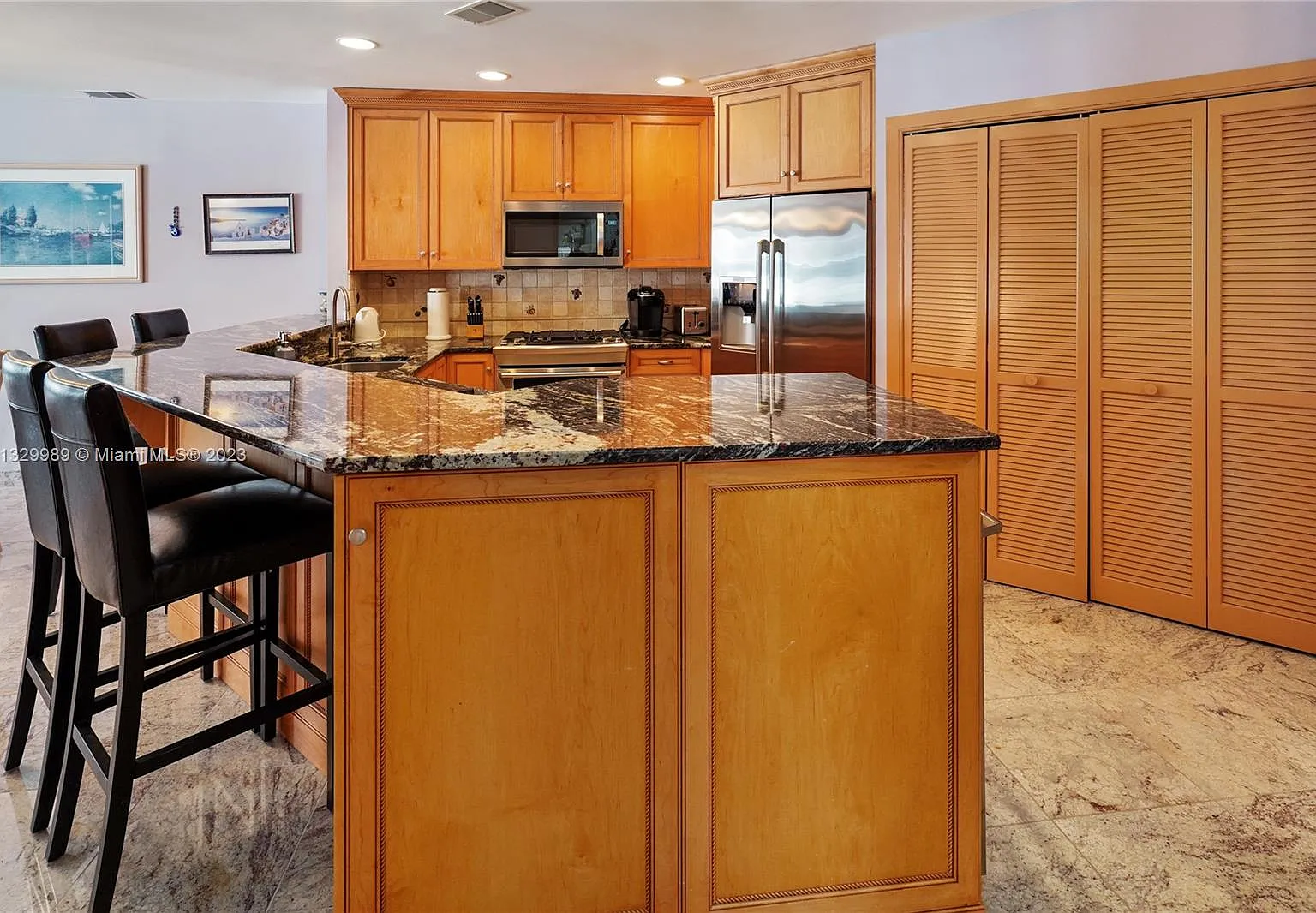 3 bed, 2.0 bath, 1900 sqft, $20,000 — Photo 4