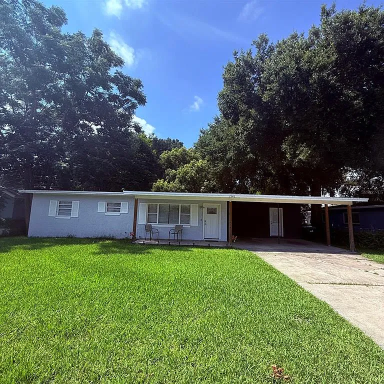 3 bed, 2.0 bath, 1841 sqft, $2,500 — Photo 1