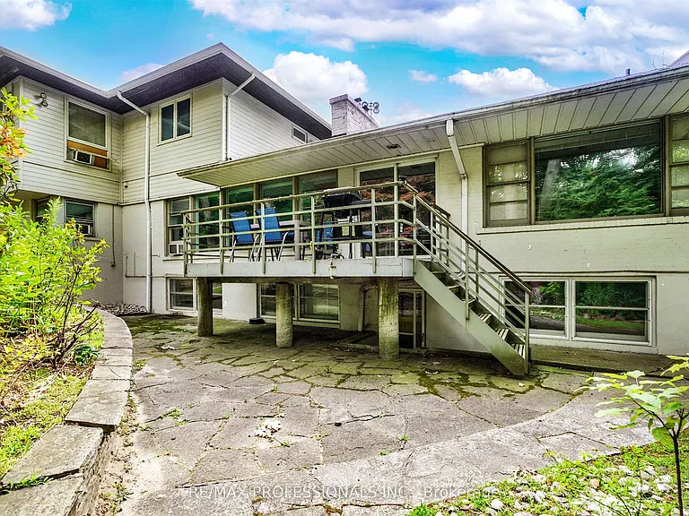 89 Valecrest Dr — Photo 31