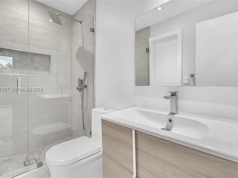 21391 Marina Cove Cir #Townhouse 14-K — Photo 44