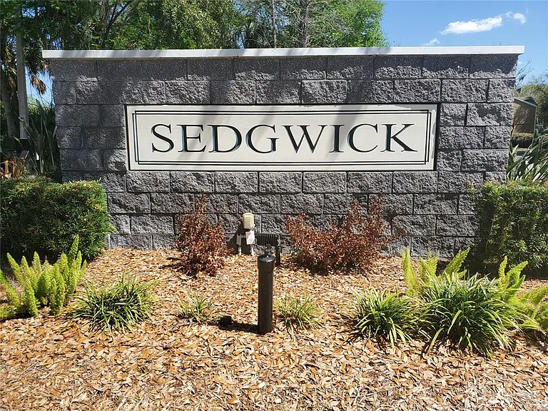 1411 Sedgwick Dr — Photo 20