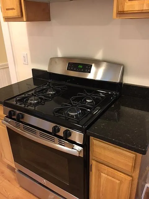 4 bed, 1400 sqft, $3,700 — Photo 4