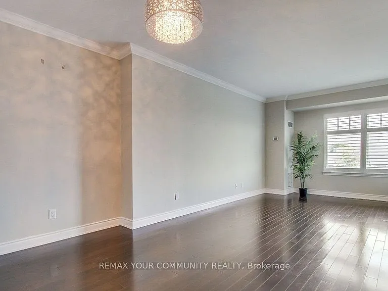 10211 Keele St #211 — Photo 10