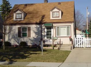 26121 E Dartmouth St, Madison Heights, MI 48071