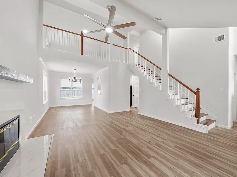 506 Marathon Pl — Photo 11