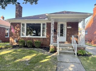 7526 Buckingham Ave, Allen Park, MI 48101