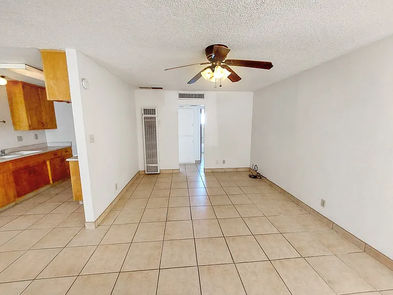 213 Panamint Ave #D — Photo 2