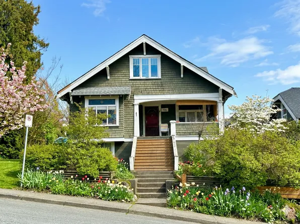 306 N Esmond Ave, Burnaby, BC