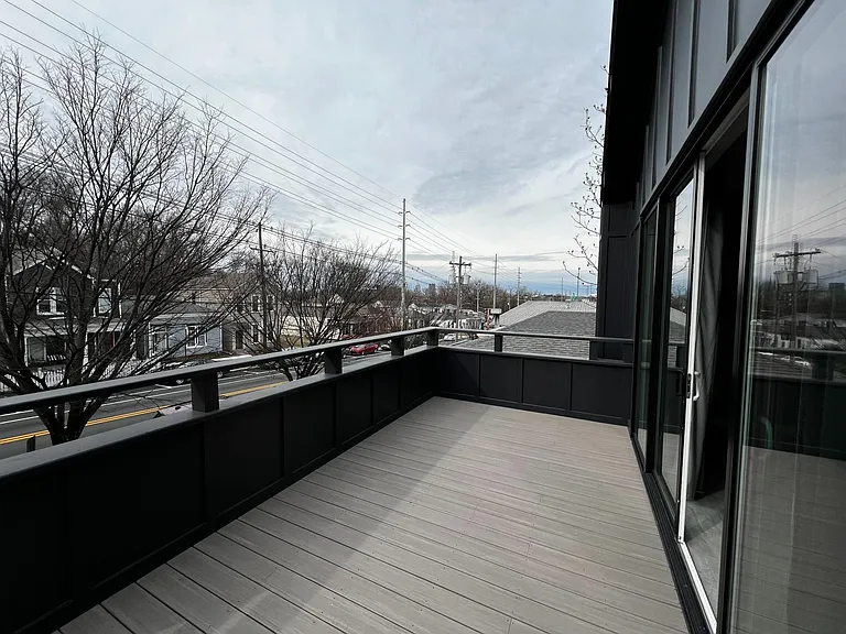1737 Frankfort Ave #201 — Photo 12