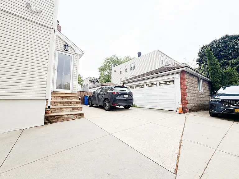 60-34 59th Dr #1 — Photo 9