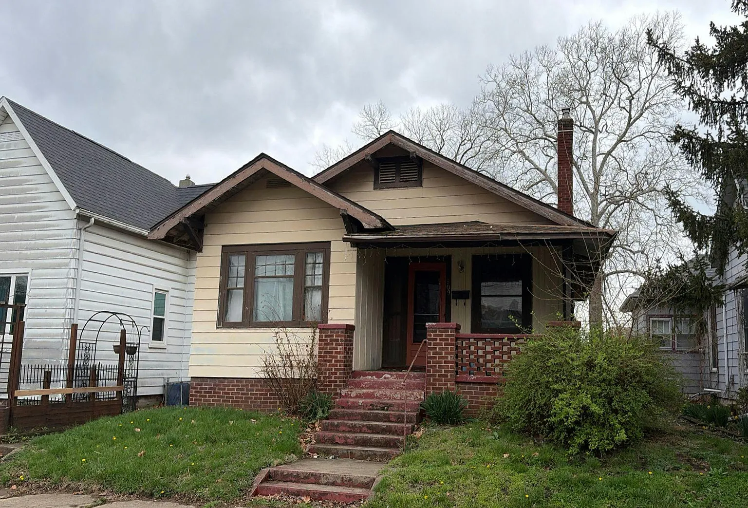 809 N Mulberry St photo 1