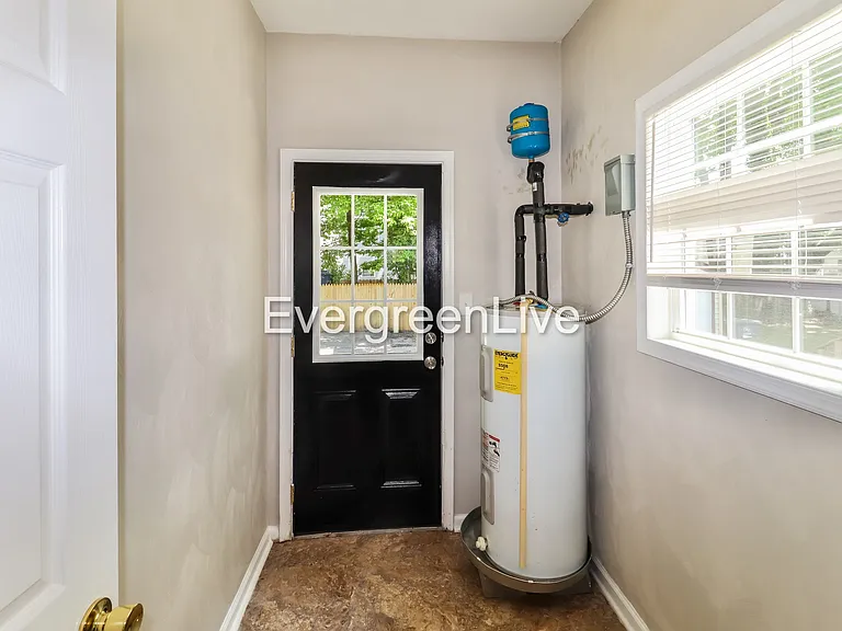3018 Dunkirk Ave — Photo 13