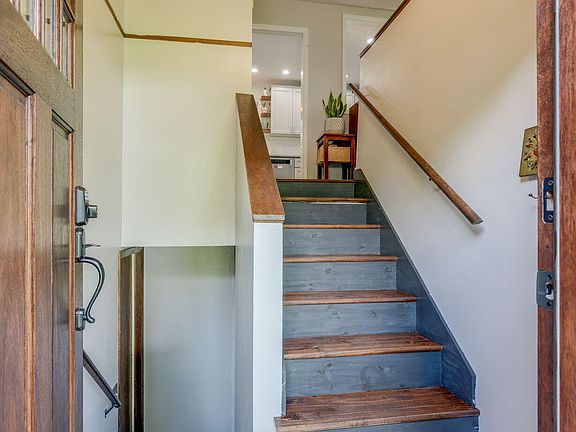 4th image of 304 Highland Rd
