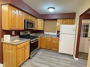 40 Taunton St #1R, Staten Island, NY 10306
