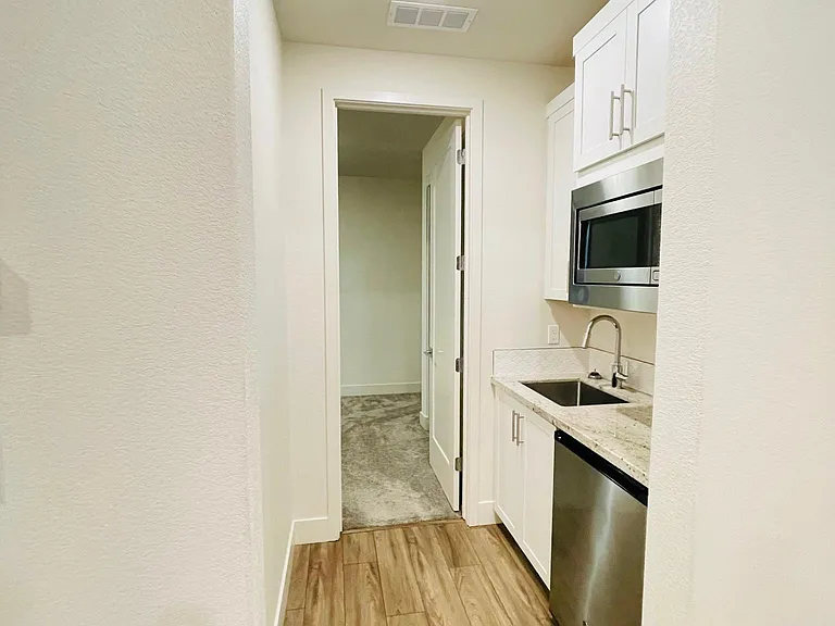 6889 Redrock Ave — Photo 5