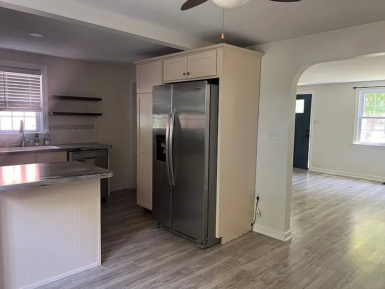 851 Fountain Ave — Photo 5