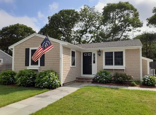 8 Winding Way, Harwich Port, MA 02646