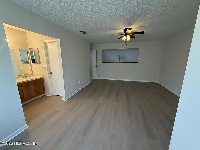 5557 Greatpine Ln S — Photo 21