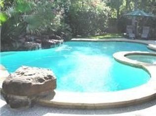 18 Julian Woods Pl, Spring, TX 77382