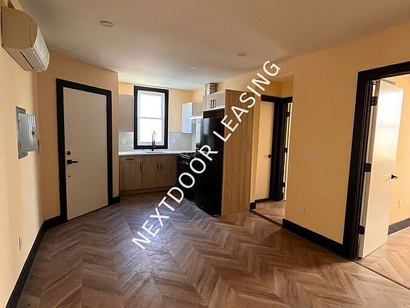 2nd image of 281-283 Monticello Ave #1M